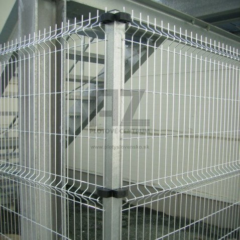 Zváraný plotový panel BRAVO 3D pozinkovaný 1030 mm s vodorovným prelisom | oko 50 × 200 mm | drôt 5,0 mm
