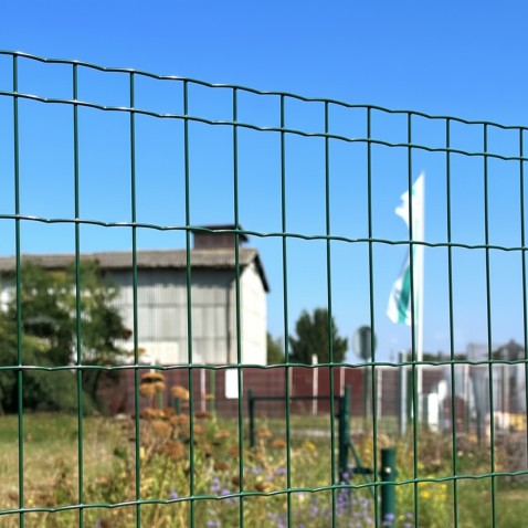 Zváraná plotová sieť PANTANET FAMILY poplastovaná 1220 mm | zelená | oko 100 × 50 mm | drôt 2,5 mm